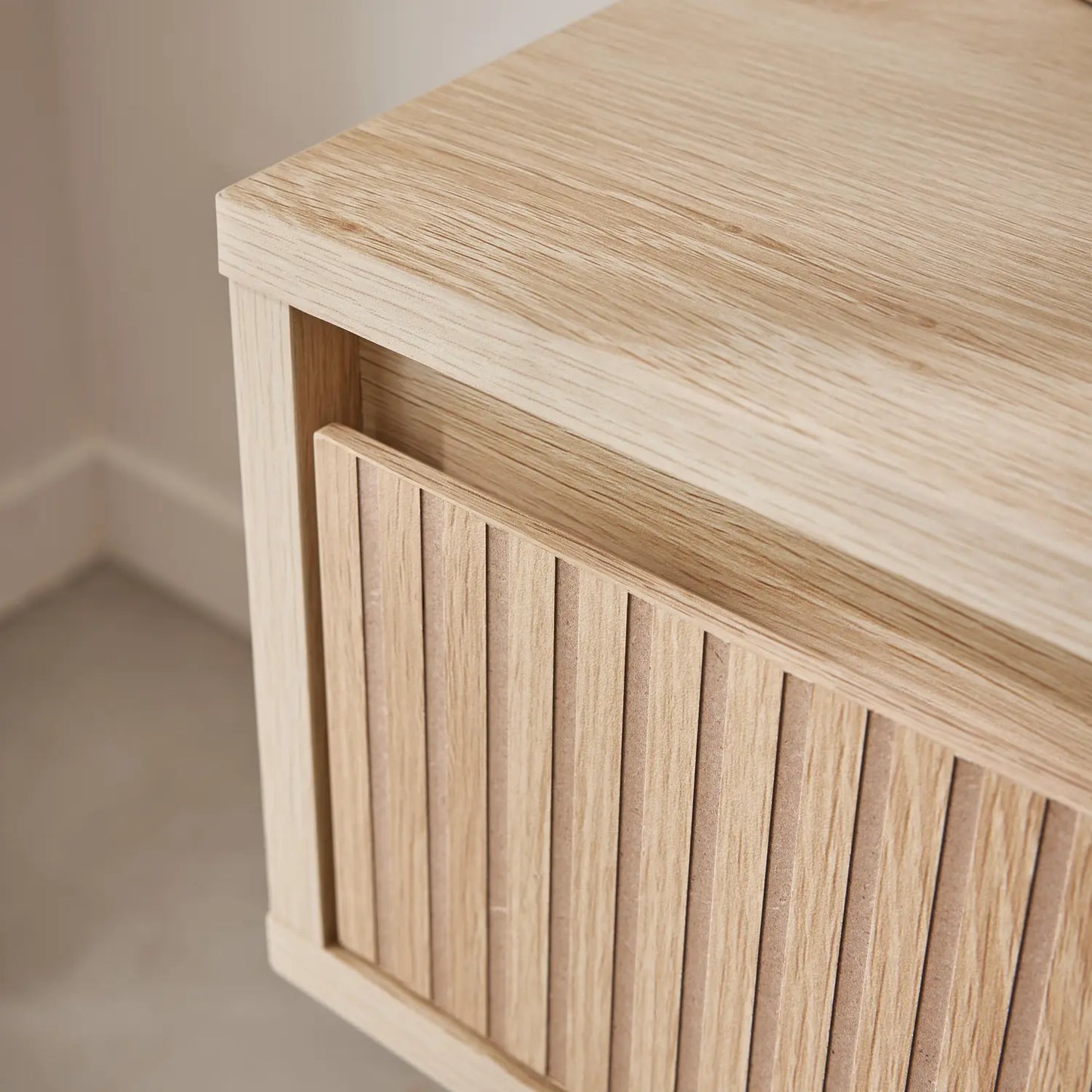 Table de Chevet en Bois avec Tiroir Rainuré